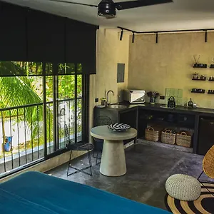 Apartahotel Lote4 - Lgbtq, Playa del Carmen